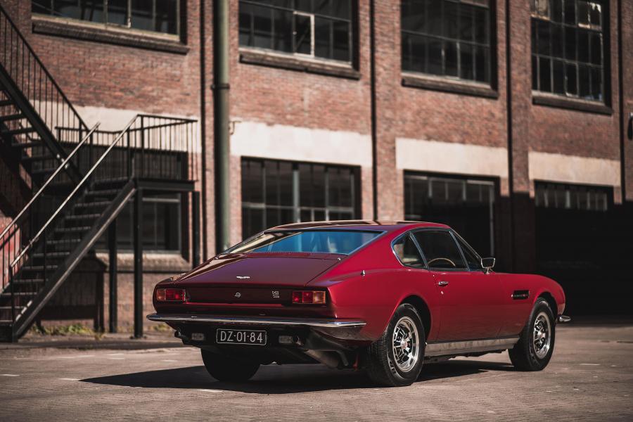 Aston Martin DBS V8 1970 года  (UK) (фото 4 из 22)